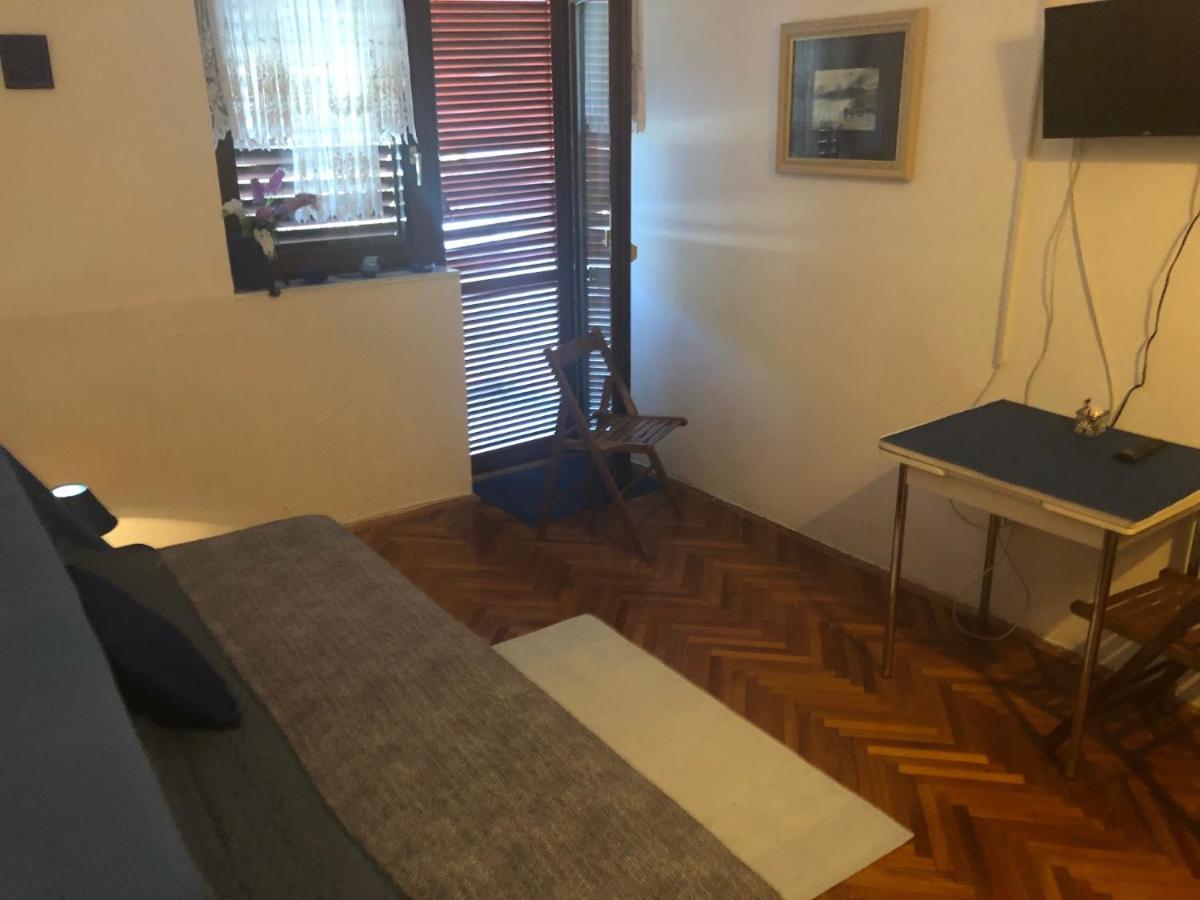 Apartments And Rooms With Parking Space Klenovica, Novi Vinodolski - 5590 Bagian luar foto