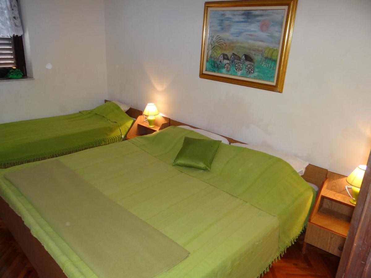 Apartments And Rooms With Parking Space Klenovica, Novi Vinodolski - 5590 Bagian luar foto